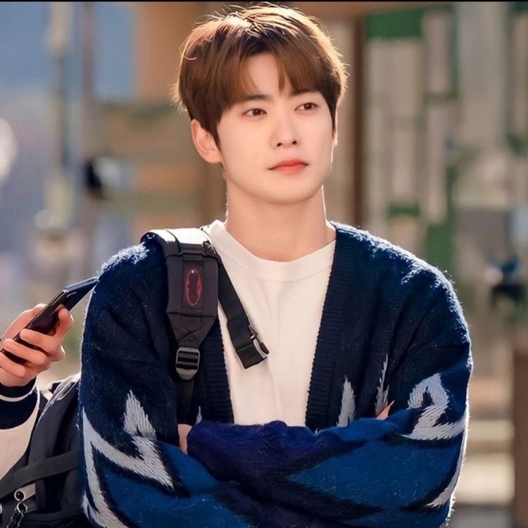 chiaaiueoo's tweet photo. Jaeyong AU

Binar itu anak kebanggaan orang tuanya, penurut, pintar, prestasi di mana-mana. Bahkan ketika orang tuanya mengajukan perjodohan, Binar dgn sukarela menerimanya.
Namun lucunya, orang yang dijodohkannya adalah Askara, pemuda yang berstatus sbg pacar sahabatnya. https://t.co/QsjMZanIUt