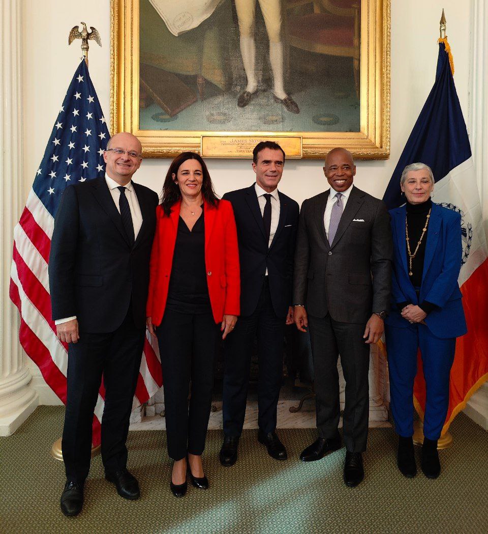 democrats_eu's tweet image. 1/2 : 🗽Déclaration de la délégation du PDE après sa rencontre avec le maire @ericadamsfornyc. &quot;Le travail effectué par le maire et son équipe nous impressionne. Ils ont une approche solide pour construire un NY durable, sûr &amp;amp; inclusif tout en exploitant la #numérisation.&quot;