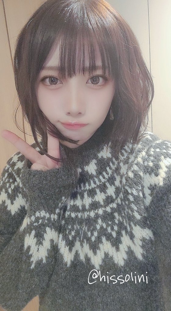 hissolini's tweet photo. 最近のノーマル人妻こんな感じ https://t.co/fFF2XeRev2