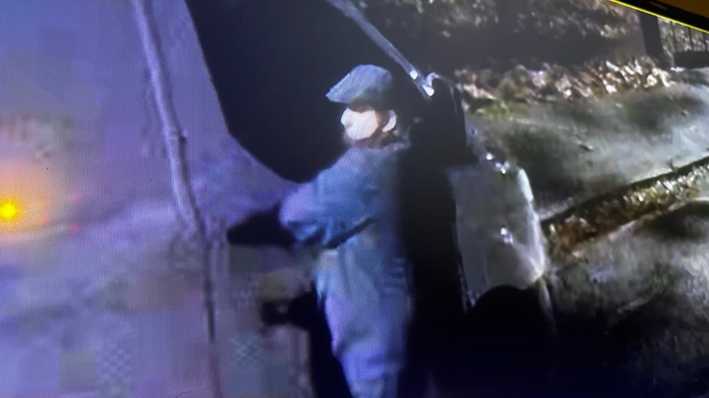 HomebakedBakery's tweet photo. Last week our van was broken into in the early hours of the morning by two people, they tried to steal the van completely over a 2 hour period but fortunately the van is still with us and only had minor damage.

It’s is absolutely vile to see this when we work so hard🤢😔 https://t.co/IpPPJ6AgR1