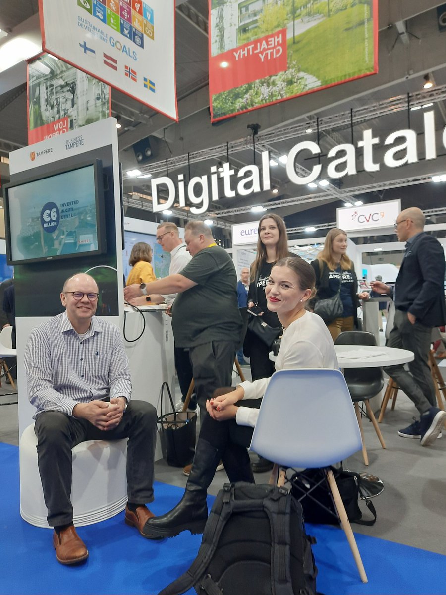 SmartTampere's tweet photo. Tampere has arrived to Barcelona! Let the Smart City Expo begin 🤩
#Tampere @Tamperekaupunki #SmartTampere #SCEW22 https://t.co/pcJYBBgujd