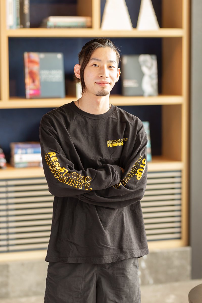 UT_RISE's tweet photo. 【ゲストトーク登壇者紹介①】
1日目は外国人差別問題などに取り組む福井周さん@shu_fkiです！どんな活動になぜ関わってきたのか、私たちはどう���会問題に向き合えばよいのか、インタビュー形式でお届けします🎤
詳細はスレッドの申込フォームから👇
#駒場祭2022 #VoiceUpJapan #VoiceUpJapanUT
#東大 https://t.co/0bgiLiFYHM