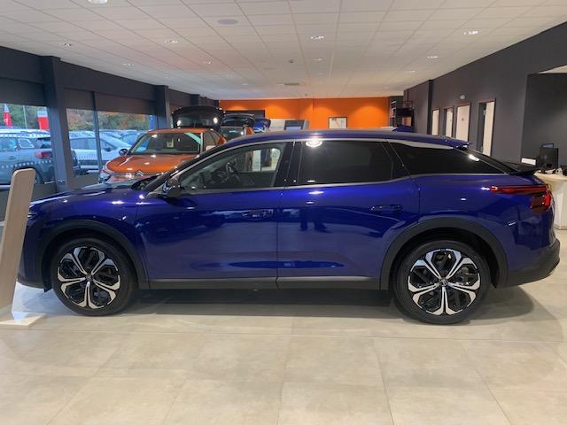 CitroenPtbrgh's tweet photo. Our striking Citroen C5 X 

Now available with great savings and you can drive away in time for Christmas* - You do not want to miss this opportunity! 

Discover more: https://t.co/GVHtRJ8AQh 

*T&amp;C’s apply. Subject to availability. https://t.co/g5SJqVfofo