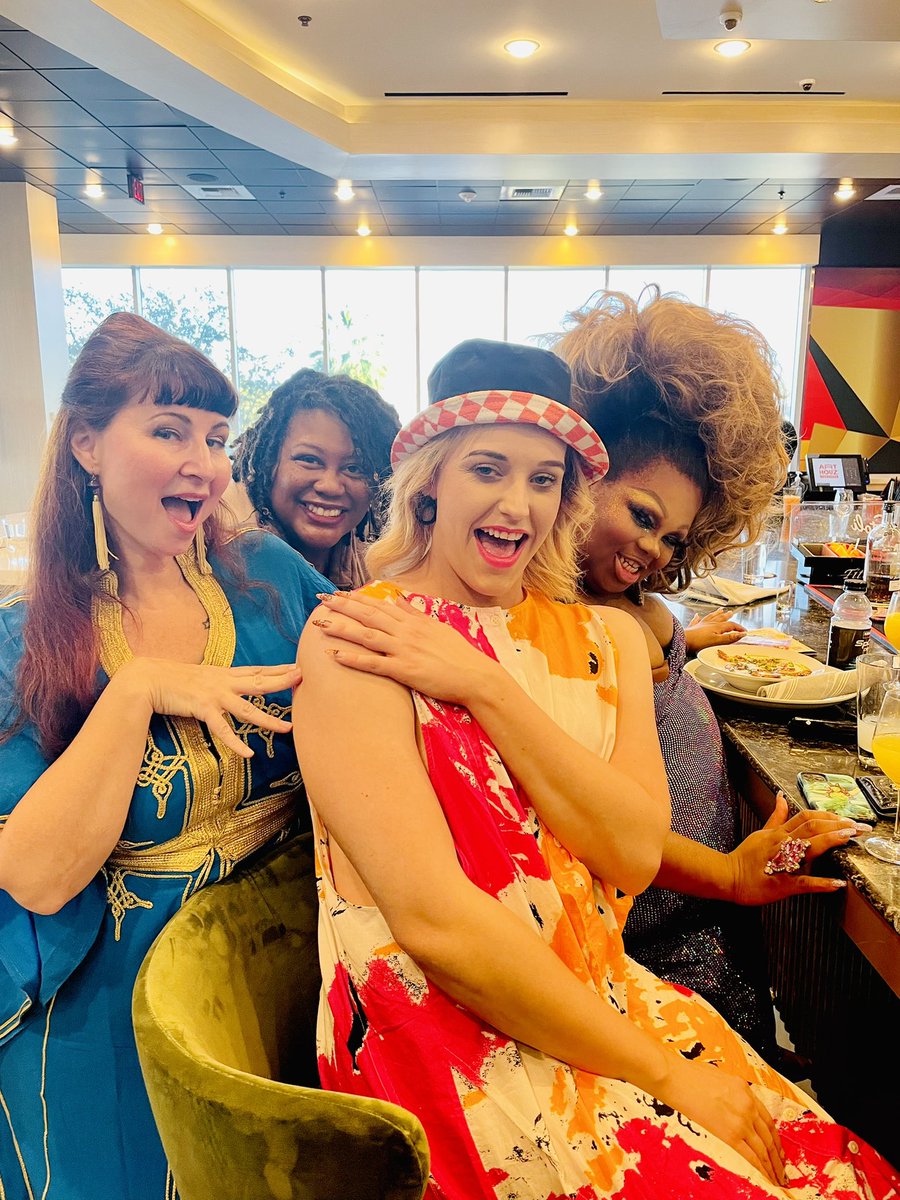 Robin Slonina tweet media