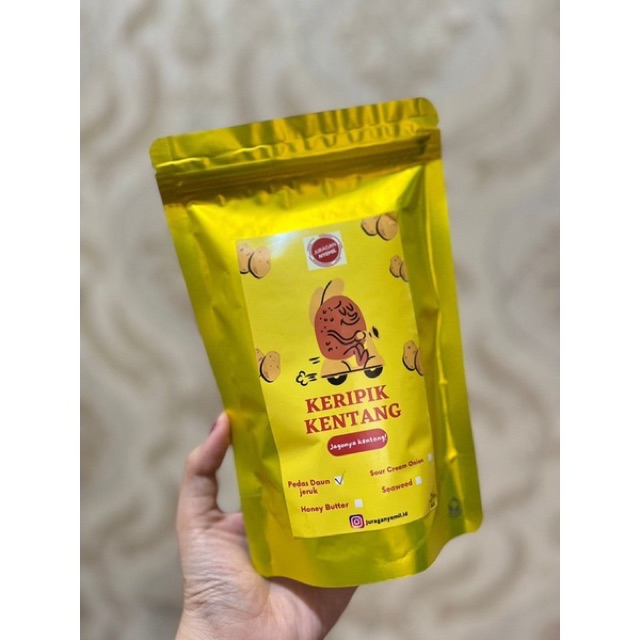 niscaaa's tweet photo. Saya menjual Juragan Nyemil Keripi... seharga Rp15.000. Dapatkan di Shopee sekarang! https://t.co/4IQ3CJMF8W #ShopeeID https://t.co/z1jqvyIHxb
