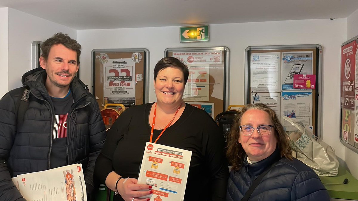 CFDTCheminotIDF's tweet photo. [TOURNÉES]
Des équipes syndicales @CFDTCheminotIDF @cfdtcheminots de Lille et Paris Nord soudées, chaleureuses &amp; au service de tous les salariés de l'axe Nord TGV. Géraldine, Nathalie, Fred #CFDT sont là pour vous 👊🏾
#jevotecfdt https://t.co/b2cBYUeakN