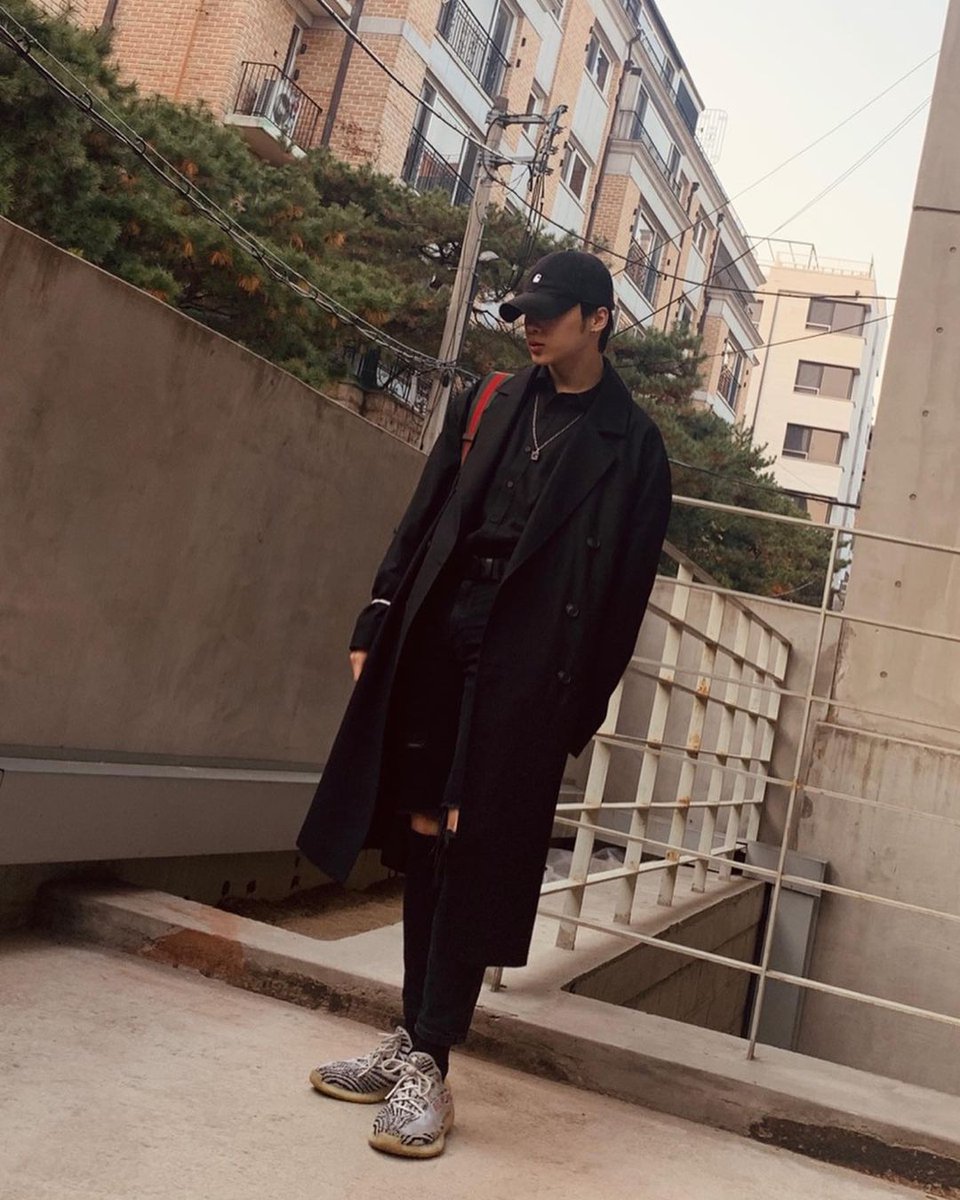 MCND_Support's tweet photo. Did you know? A total of 21 songs are registered under Castle Jโs name in KOMCA. He also owns a studio in his home.
Are you excited to meet #Castle_J on November 19? ๐ต๐ญ
๐๏ธ https://t.co/PMuPCV9sJ6 & SM ticket outlets
#MCND #์ ์จ์๋ #NeuwaveEvents @McndOfficial_ https://t.co/nknBZRovkv