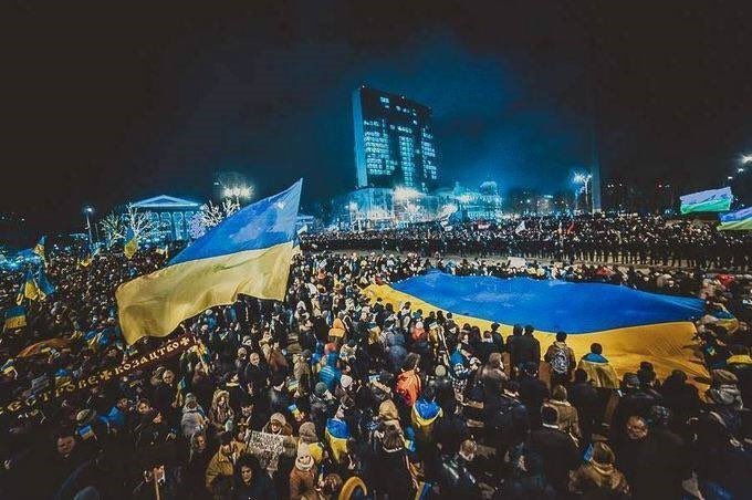 #Донецьк.
Пишу це тому що мене вже заібало хуйове відношення нашого народу до людей з Донецьку та Луганську.
1. У 2014 в Донецьку так саме проводили євромайдани, люди так саме виходили на мітинги щоб боротися за світле майбутнє своєї країни.