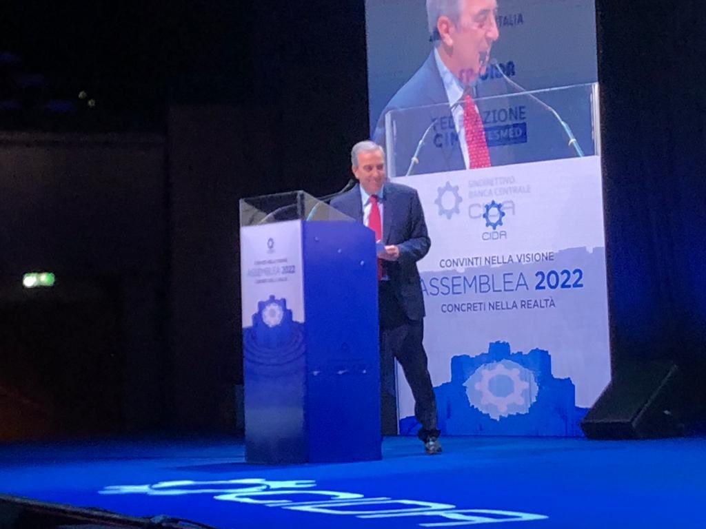 gasparripdl's tweet photo. Il mio intervento in rappresentanza del Senato della Repubblica all’assemblea della @CIDAManager . Ho ribadito il nostro sostegno alle alte professionalità di tutti i settori socio-produttivi, pubblici e privati, fondamentali per il nostro Paese e la nostra economia. https://t.co/kBZYQon6fu