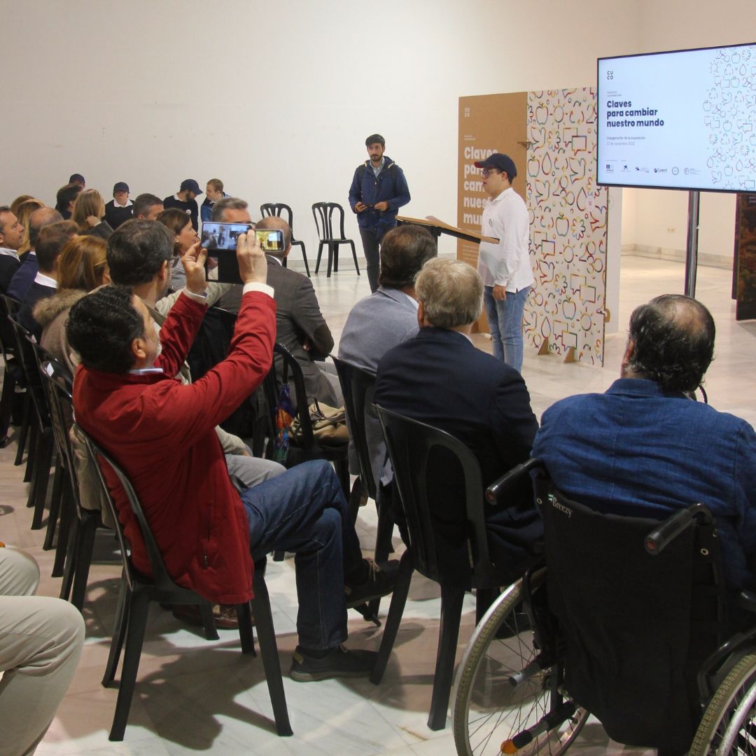 OrgCuco's tweet photo. ¡Queda inaugurada nuestra #exposición ◖𝐂𝐥𝐚𝐯𝐞𝐬 𝐩𝐚𝐫𝐚 𝐜𝐚𝐦𝐛𝐢𝐚𝐫 𝐧𝐮𝐞𝐬𝐭𝐫𝐨 𝐦𝐮𝐧𝐝𝐨!
→ Del 15 al 30 de noviembre en @BOTANICORD 

Patrocina: @UNESCO_es
Partners: @FundlaCaixa, Fundación Ricardo Delgado Vizcaíno CUNEXT, De Prado, IMGEMA https://t.co/zYVG4joVhn