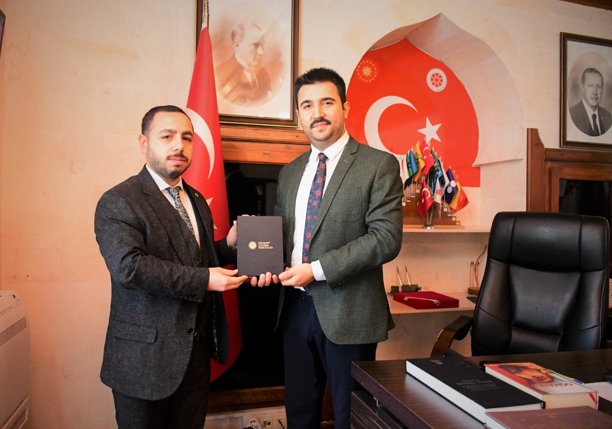 abdurrahimtoru's tweet photo. Türkiye Cumhuriyeti İletişim Başkanlığı Şanlıurfa Bölge Müdürü Efe Murat Erbaş’ı makamında ziyaret ettik
@fahrettinaltun @efemuraterbas @iletisim https://t.co/1voZ1joQ2l