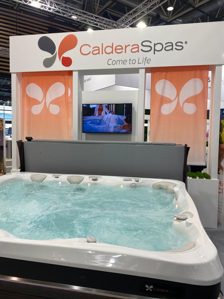waincris's tweet photo. Va salutam de la Piscine Global Europe 2022 din Lyon. 
Suntem aici pentru a va aduce cele mai noi tehnologii si produse din industria wellness. Urmariti-ne pentru toate noutatile! #piscineglobaleurope #waincris #depozituldepiscine #depozituldesaune #piscineglobal https://t.co/rUzI1TORxh