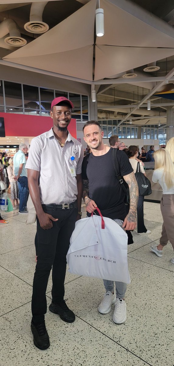 suparoy20's tweet photo. @IngsDanny and I yesterday .
A great person and a legend ✊🏾 https://t.co/o6guOBvv9G