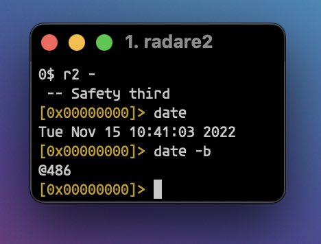 Remember the internet time from the swatch watches? You can now sync with your friends worldwide using the r2's ⌚︎⇠👀