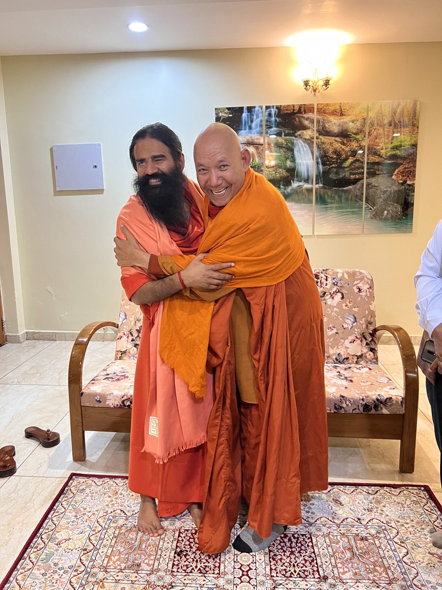 sanghasenamimc's tweet photo. It was a great pleasure to meet @yogrishiramdev at @PypAyurved headquarters during my recent visit to Dehradun. We had great discussions on different topics particularly in the field of Yoga and spirituality.
-VBS https://t.co/PWfL9s5xXT