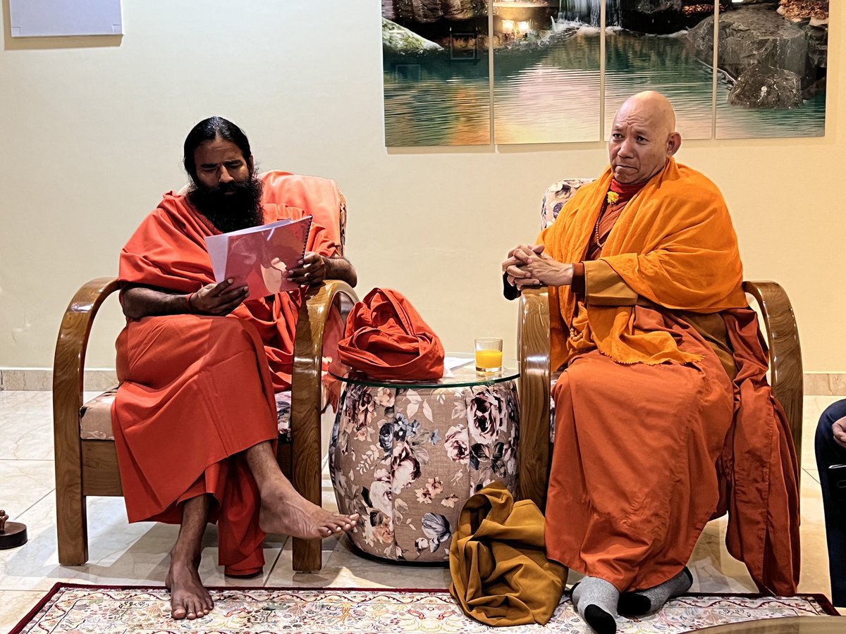 sanghasenamimc's tweet photo. It was a great pleasure to meet @yogrishiramdev at @PypAyurved headquarters during my recent visit to Dehradun. We had great discussions on different topics particularly in the field of Yoga and spirituality.
-VBS https://t.co/PWfL9s5xXT