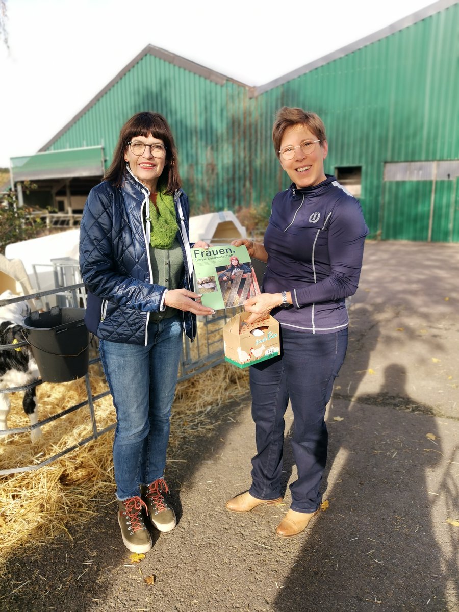 BWV_NET's tweet image. Jutta Blatzheim-Roegler (MdL) &amp;amp; BWV-Kreisvorsitzende Vera @SteinmetzVera1
(r) diskutierten u.a. über die geplante EU-Richtlinie zum Einsatz von #Pflanzenschutzmitteln (PSM). Blatzheim-Roegler sprach sich gegen EU-KOM-Vorschlag zum Pauschalverbot von PSM in Schutzgebieten aus.