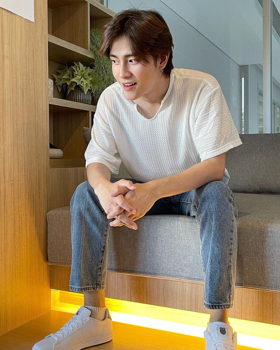 techitofficial's tweet image. 221115
IG Post : techittod ​ (Update)
Caption : 👟 #kswissthailand
🔗 : instagram.com/stories/techit…instagram.com/p/Ck-pkReya7B/…
#techittod #กลูโต๊ด