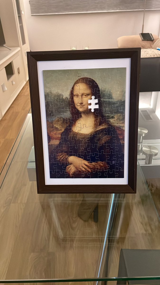 Que bonito queda este juego cuando lo personalizas en un marco.
Tu también Puedes tener el tuyo. Adquierelo en
artmagicacademia.com