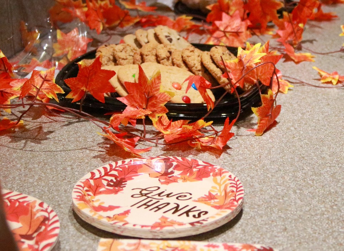 University Housing & Dining Services (@unlhousing) on Twitter photo Thankful. Crafts. Fall. 🍁 <a href="/UNLRHA/">UNL Residence Hall Association</a> gathering at the Village Clubhouse. #MyHuskerHome #UNL #unlstudentlife Thankful. Crafts. Fall. 🍁 <a href="/UNLRHA/">UNL Residence Hall Association</a> gathering at the Village Clubhouse. #MyHuskerHome #UNL #unlstudentlife