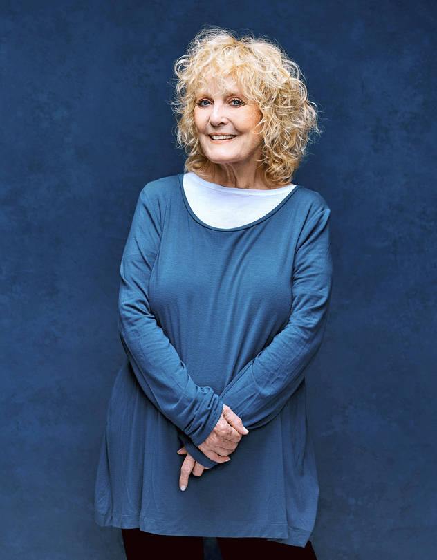 A very Happy 90th Birthday to ever youthful Petula Clark. Your energy & joie de vivre is a shining example to us all! Enjoy your day! x @PetulaClarkHQ