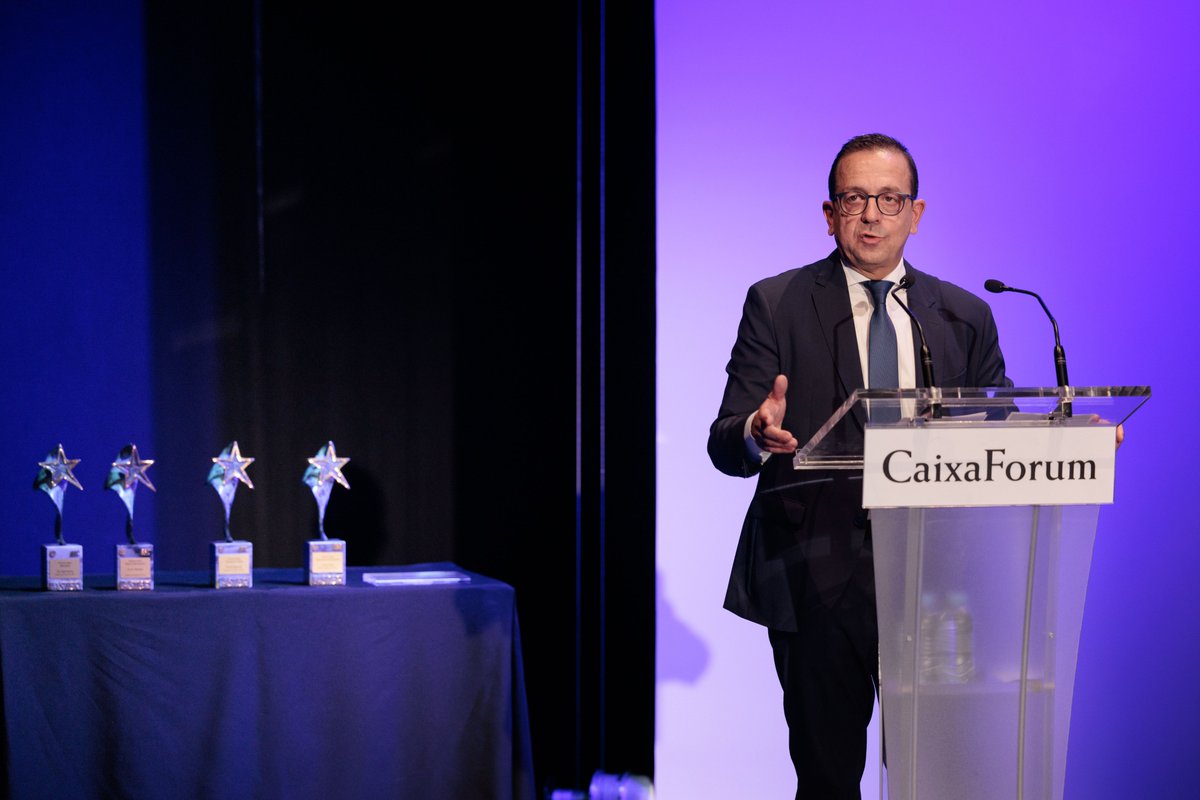 ESICSevilla's tweet photo. Entregamos los #PremiosAster de #Andalucía Occidental destacando el valor de las #empresas en el avance de la sociedad 👏
Enhorabuena de nuevo a @somosgrupomas, @farmaciasdirect, @CitySSEspana y #CoverManager 🏆 También a @cen_solutions
Noticia en: https://t.co/Uly1hdAth9 https://t.co/LdcJmEDroe