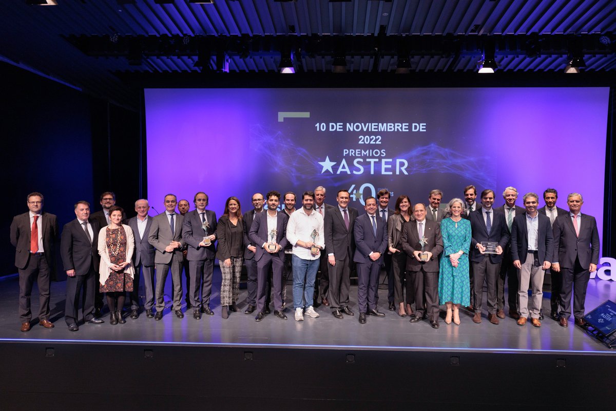 ESICSevilla's tweet photo. Entregamos los #PremiosAster de #Andalucía Occidental destacando el valor de las #empresas en el avance de la sociedad 👏
Enhorabuena de nuevo a @somosgrupomas, @farmaciasdirect, @CitySSEspana y #CoverManager 🏆 También a @cen_solutions
Noticia en: https://t.co/Uly1hdAth9 https://t.co/LdcJmEDroe
