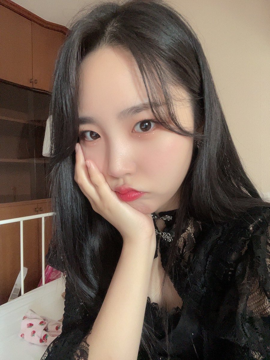 [#핑크판타지_하린] 오늘두 하린이는 즐거웠다냥 늦었는데 다들 잘 자요🌙 #하린 #HARIN #ハリン #핑크판타지 ...