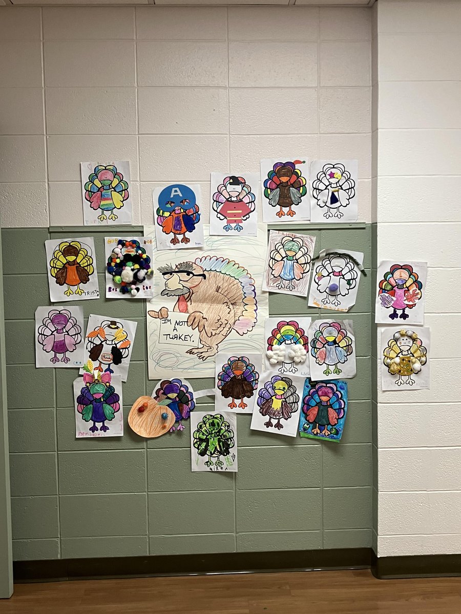 These Creative disguises ensure that not one of these turkeys will end up being Thanksgiving dinner ! #findingjoy #cherokeeinspires #lakeforsest66