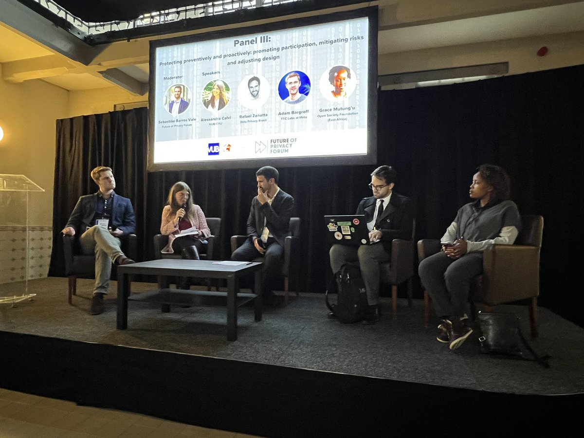 Now another great panel at #bps2022: @sbarrosvale <a href="/Aless_Calvi/">Alessandra Calvi</a> Adam Bargroff (<a href="/TTCLabs/">TTC Labs</a>), <a href="/rafa_zanatta/">Rafael Zanatta</a> and Grace Mutung’u on proactive solutions for empowering vulnerable people <a href="/VULNERA_Observ/">Vulnera - The Observatory</a>