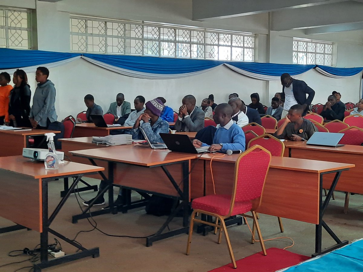 byronanangwe's tweet photo. Glad to be part of @EsriEA
@KUGIS_Club @KenyattaUni
#KUGISDAY2022 #GISDay all discussions focusing on our 'Science of Where'
Excellent presentations by students &amp; faculty members 
@Esri @GISEd 
@ArcGISStoryMaps &amp; @ArcGISSurvey123 were in play https://t.co/43ApkwSmtJ