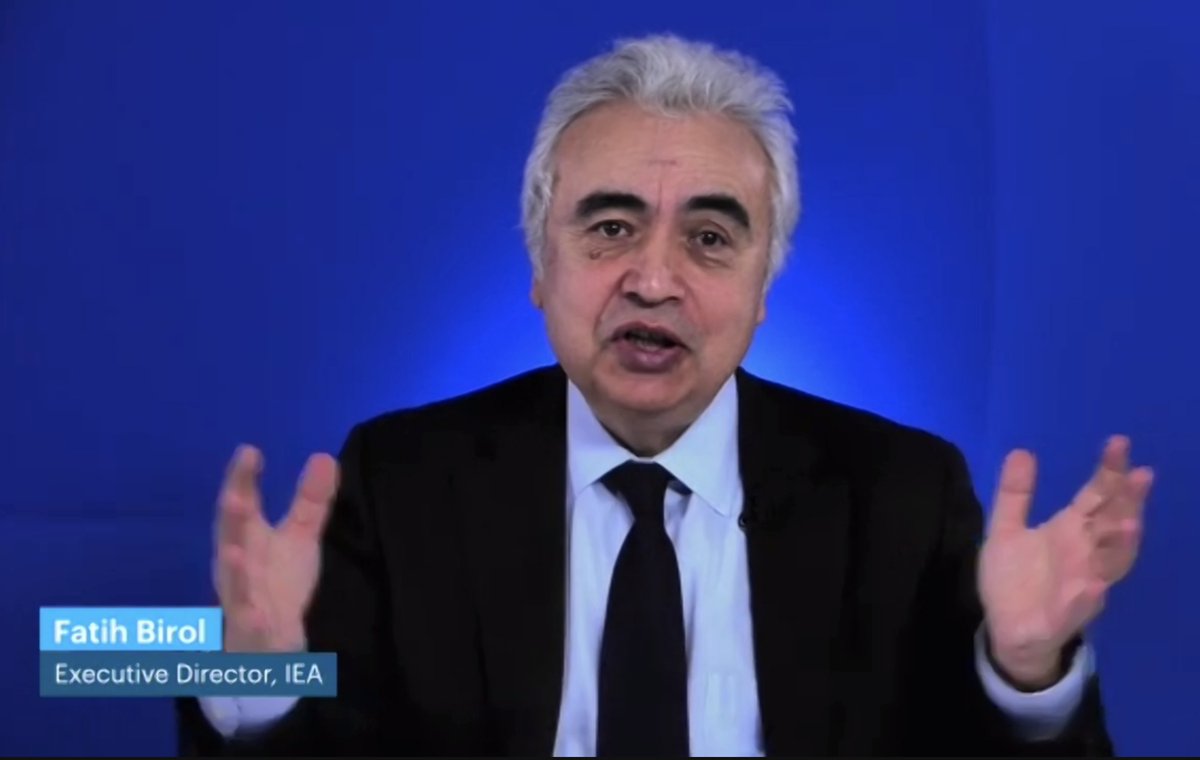 jameswoudhuysen's tweet image. #IEA getting flak from hacks in Paris for telling  developing nations to drop #coal – when Germany etc are returning to it. 
The agency says it&apos;s just a passing phase. Its, er, #computermodels for #renewables will triumph. In 2023 it will &apos;work with&apos; India to help... #Hypocrisy