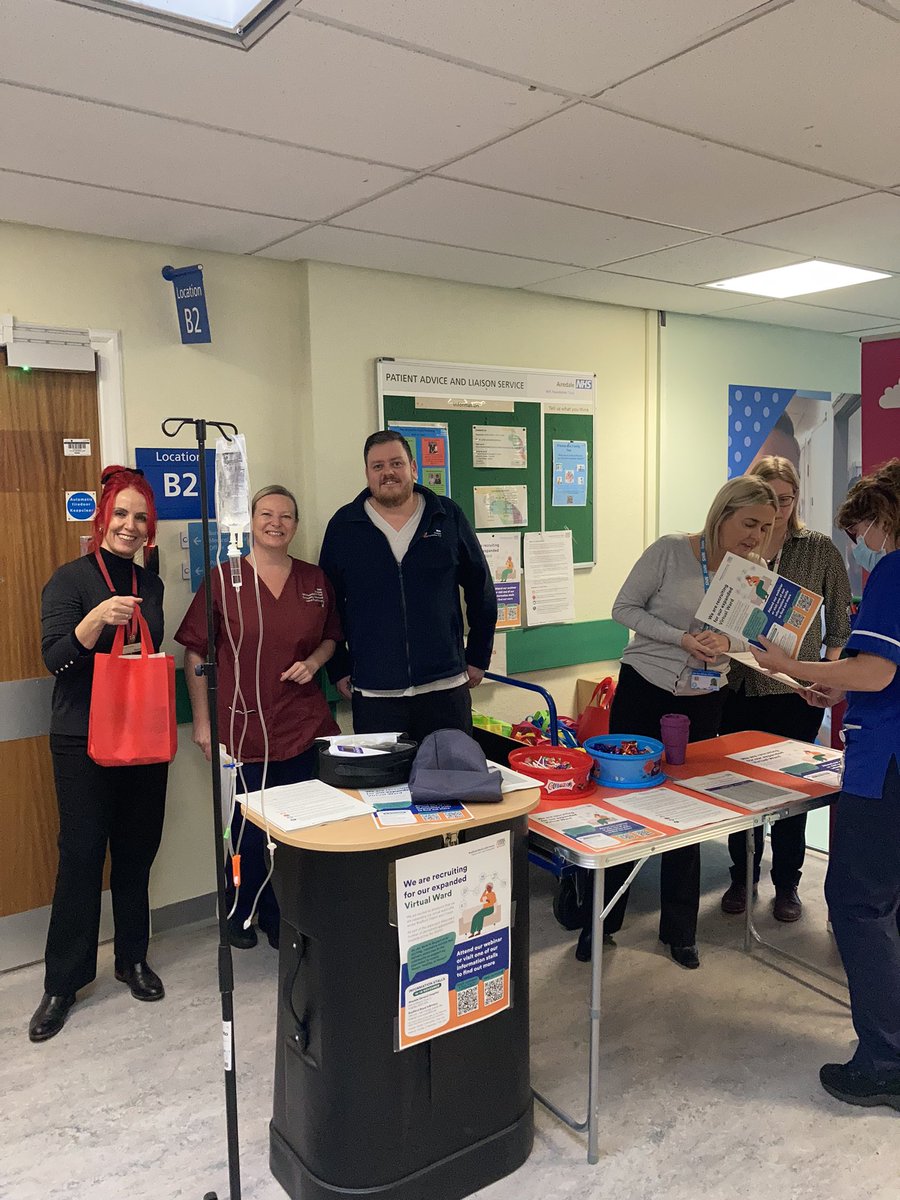 LisaE2084's tweet photo. We are on the top landing at Airedale today sharing information about our expanded virtual ward and various vacancies across Bradford District &amp; Craven - come have a chat and a chocolate @BTHFT @BDCFT @AiredaleNHSFT @ActAsOneBDC https://t.co/Zpkr6muFiN