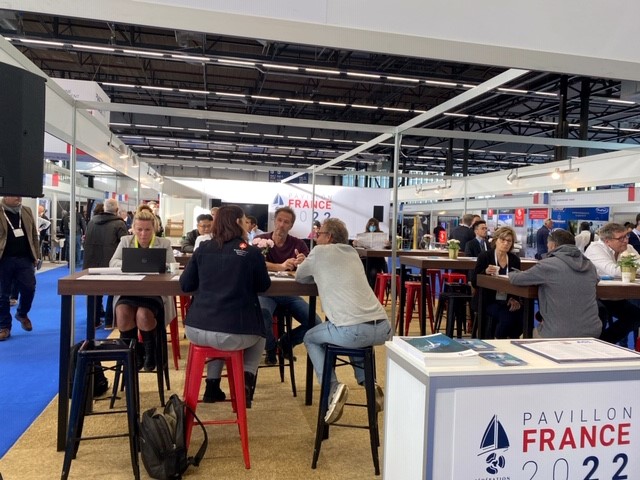 fr_fin's tweet photo. Le @metstrade a ouvert ses portes ce matin, les échanges y sont déjà nombreux au #PavillonFrance
La #France est d'ailleurs le seul pays à être représenté au sein des 4 secteurs du salon
#METSTRADE #METSTRADE2022
https://t.co/uxqYW4aSyb https://t.co/j0odK3oU02