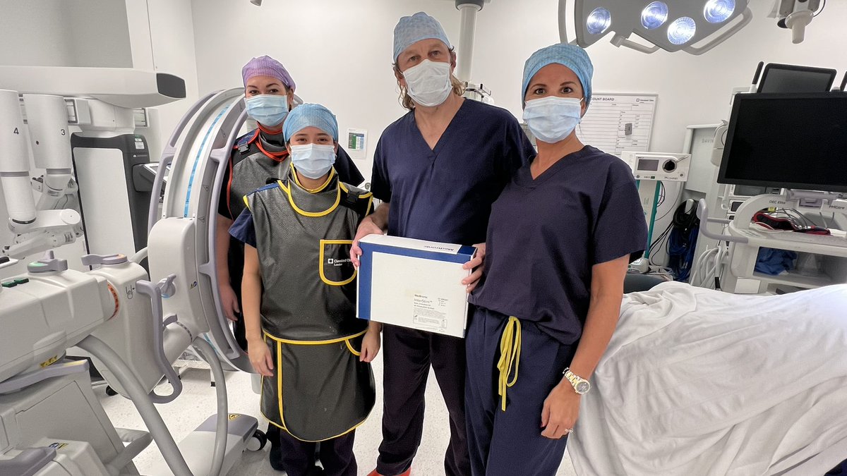The first ever Sacral Neuromodulation completed at The Cleveland Clinic London with Professor Charlie Knowles #clevelandcliniclondon #MDTemployee #PHproud