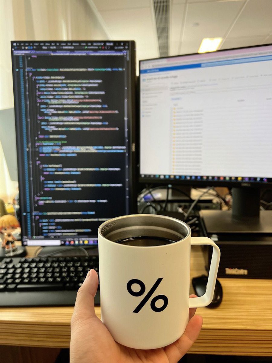 asmith_smith29's tweet photo. coffee for a long day #CoffeeTime https://t.co/4USbL9dvPw