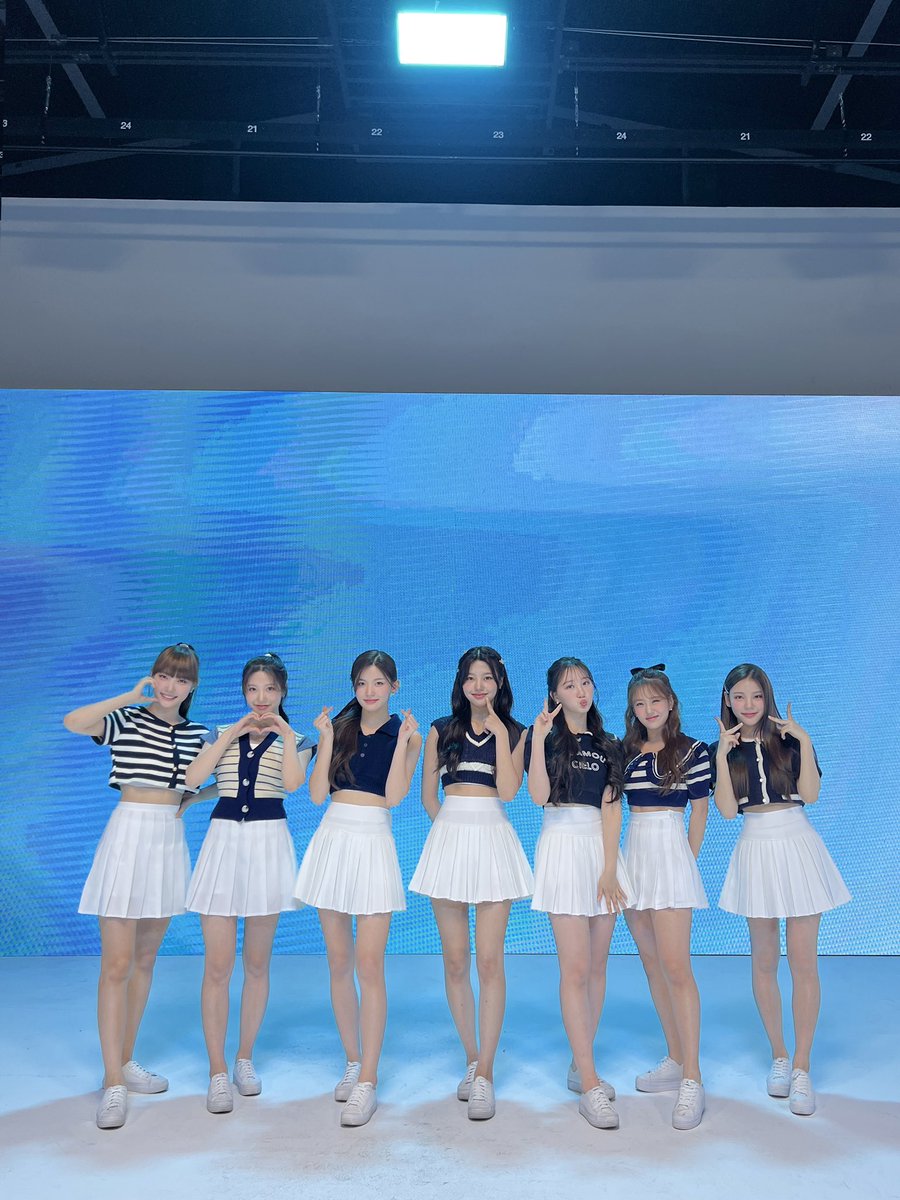 CsrLittleSuaTH's tweet photo. ❀📸 221115 : csr.offcl twitter update♡
trans : #1theK #ShoutOutDance
สาวๆรักแรกกับเพลงคัฟเวอร์ของรุ่นพี่ GFRIEND 💚
ในบรรดาเพลงทั้งหมดในคลิกปรากฏตัวต่างๆ คุณชอบเพลงไหนนะ!!
จบวันที่เหลืออย่างมีความสุขไปกับสาวๆรักแรกของเรา😉
#SUA #수아 #CSR #첫사랑 @CSR_offcl #ซูอา https://t.co/yu041ouidg