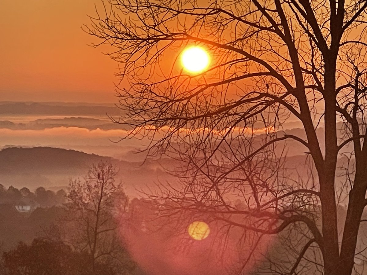 leectruax's tweet image. "In the end, the things that people generally regret have far more to do with unfinished relational business than with unfinished tasks." #leadwell #finishstrong