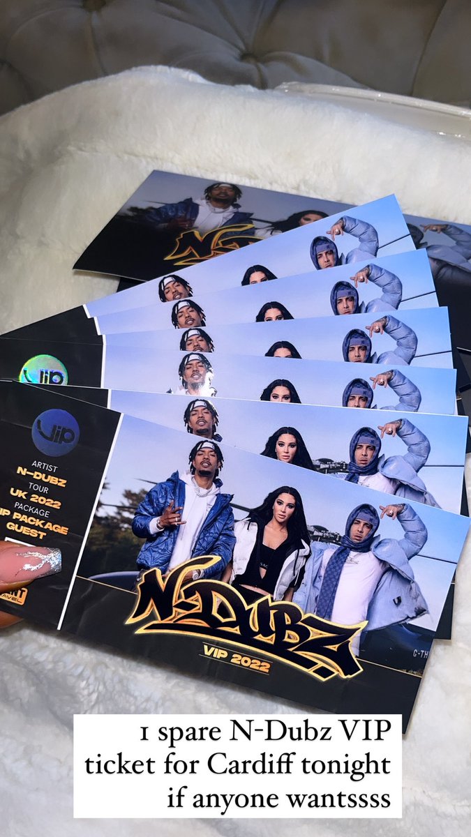 14URR's tweet image. 1 spare ticket for N-Dubz Cardiff tonight.
Paid £175 each ticket VIP open to offers  #ndubz #n-dubz #cardiff