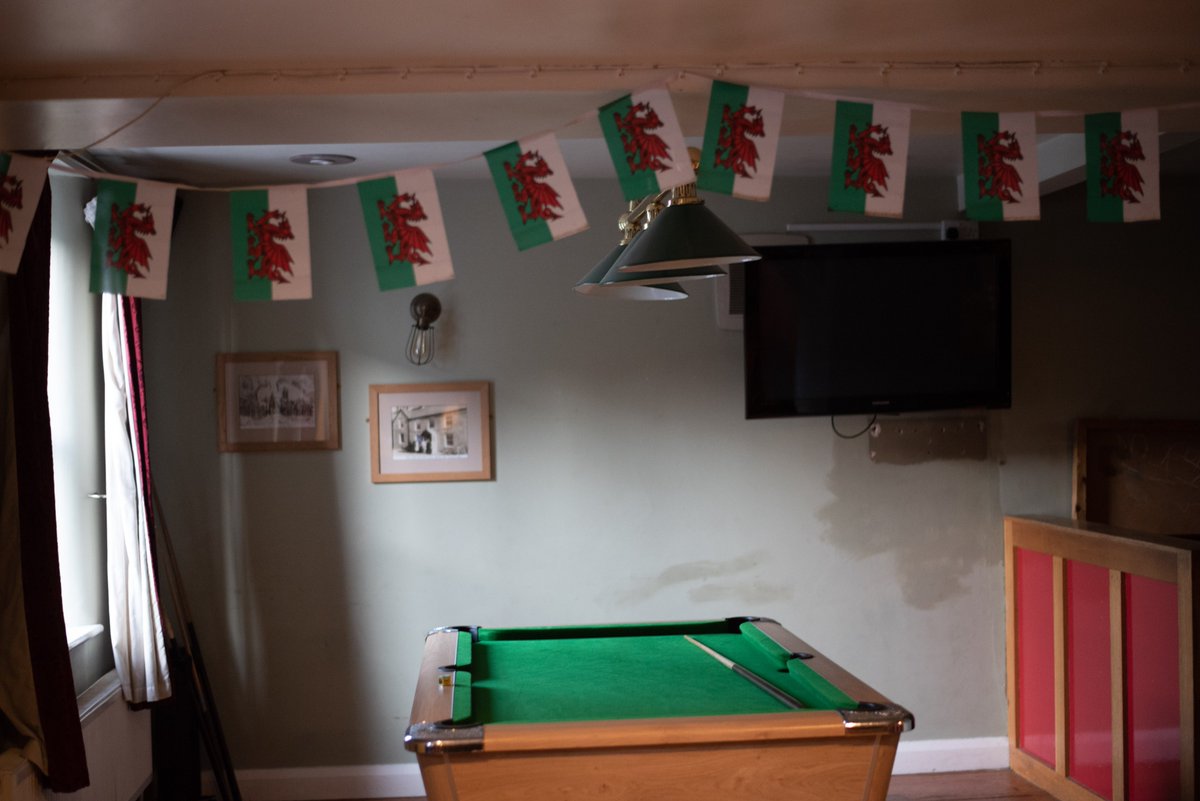 PeoplesPlans's tweet image. Brilliant history on the walls of the oldest community-owned pub in #Wales Thanks for showing us the inspiring #TafarnYFic in #LLithfaen showcasing welsh bands since the 80s, a model for many community pubs today &amp;amp; still going strong @tafarnyfic @NantGwrtheyrn1 @_GALERI_ @CwmniBr