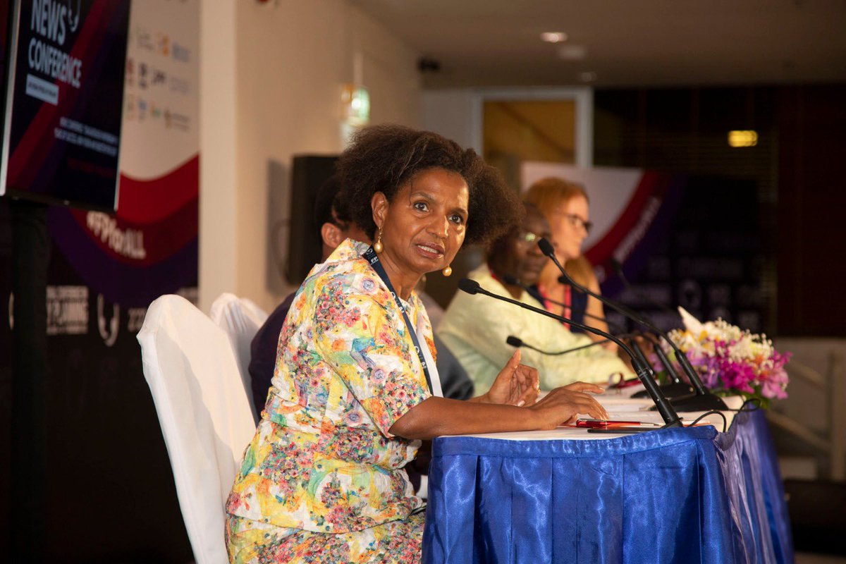 MissBa's tweet photo. Always a pleasure sharing the stage with these advocates for strong partnerships for FP. The @POuagaPF’s press conference at #ICFP2022 was celebrating 10 years of success and presenting our 2030 Objective! We couldn’t do it without our stakeholders and partners🙏🏾 #ICFP2022FR https://t.co/abfR4vLhuM
