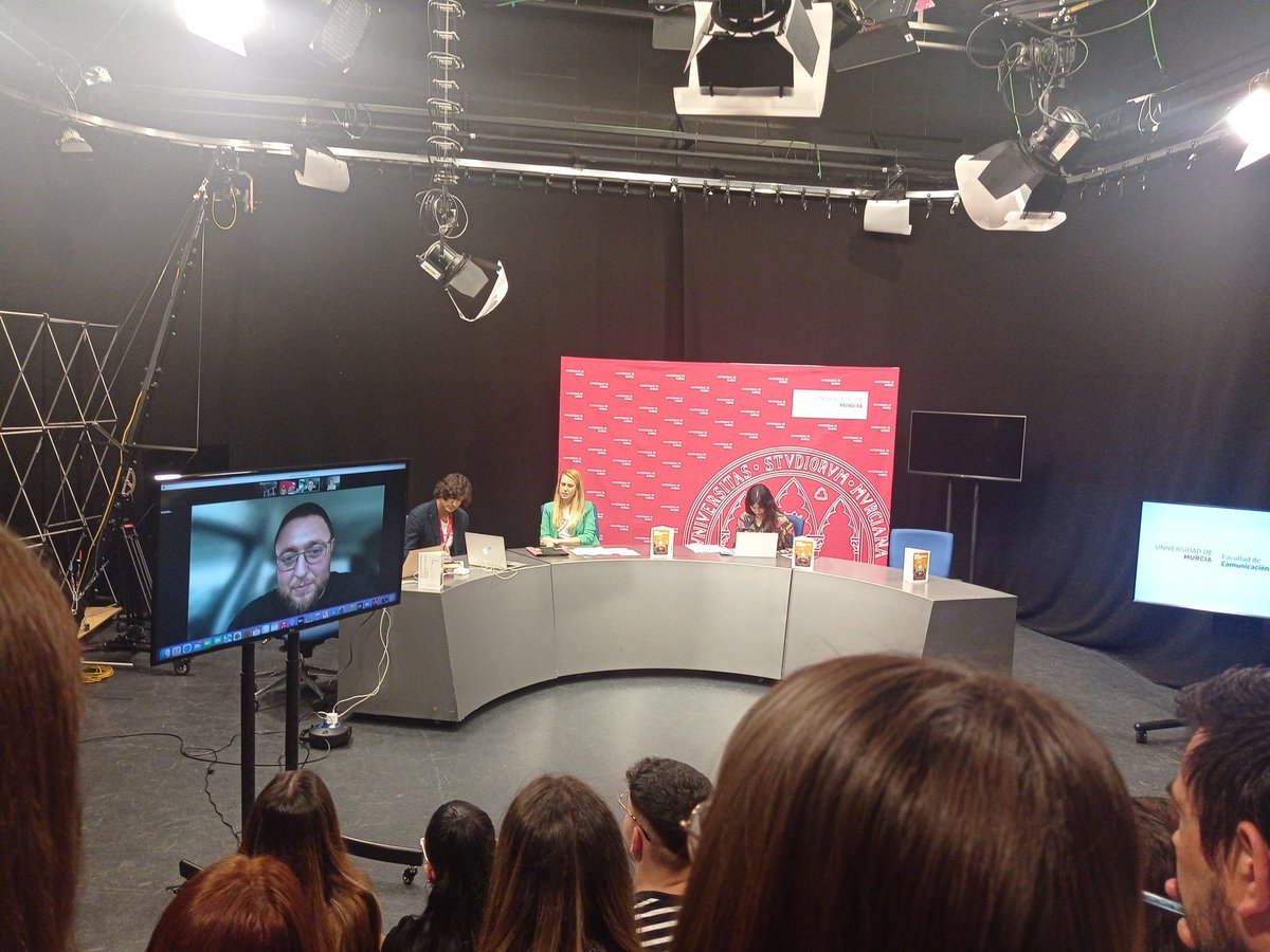 Hoy estamos en Cifrandemia "Fotoperiodismo: hambre y emergencia climática" Dentro del 2 ODSesiones 'HAMBRE CERO'  
Miembros <a href="/Lysarango/">Lys Arango</a> <a href="/SantiPalacios/">Santi Palacios</a> <a href="/alfonsoduranfot/">AlfonsoDurán</a> <a href="/mjcente/">María José</a> En el <a href="/auredcine/">Aured</a> dentro de la <a href="/fcdmurcia/">UMU Comunicación y Documentación</a> <a href="/dafcdum/">Delegación Comunicación UM</a> 
"Nuestro sello de garantía es nuestra credibilidad"