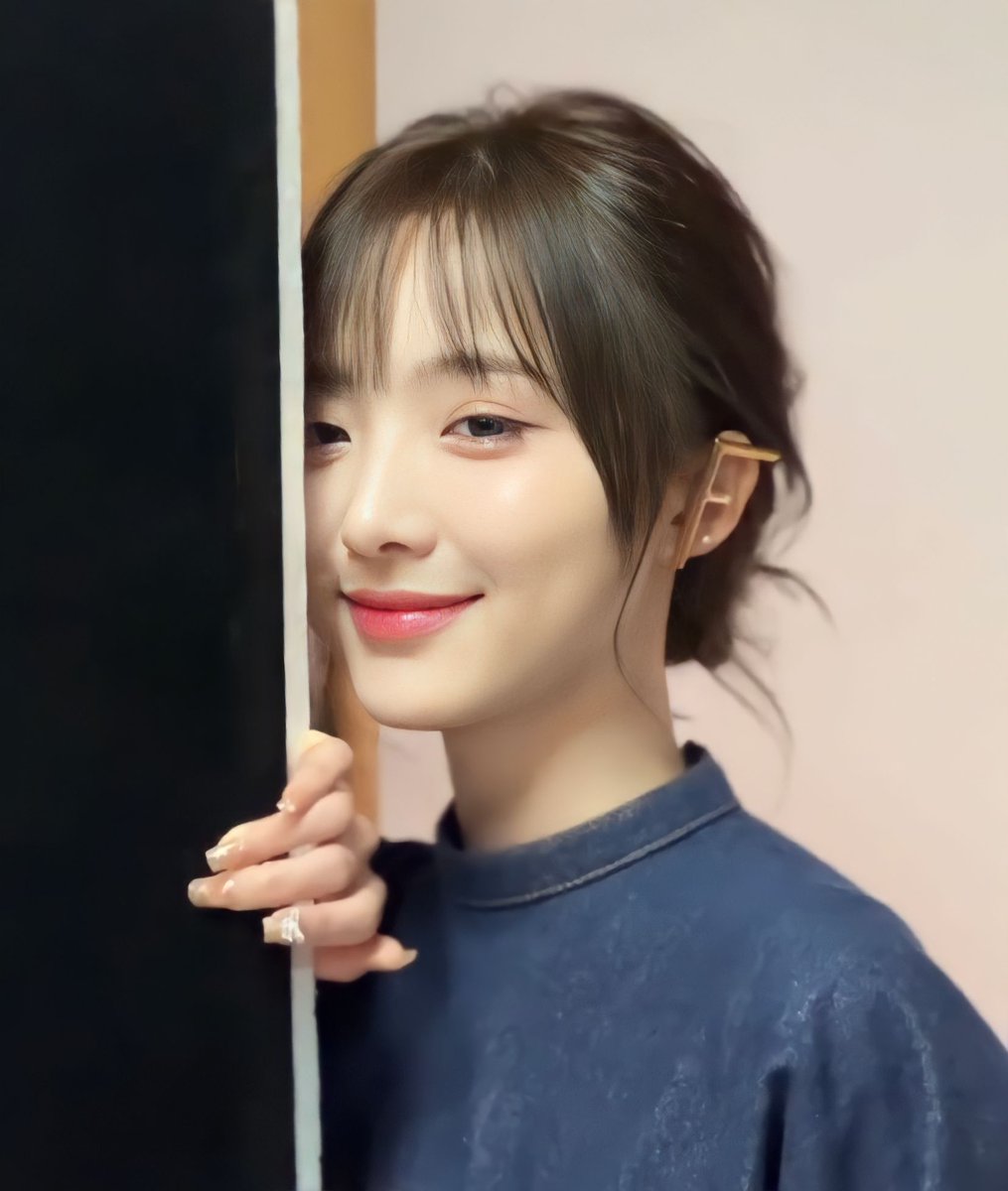 NeneThaiFans's tweet image. น่ารักทั้งต่างหู เล็บ และคนเลย

#NeneMyOneAndOnly
Nene Dance Together #เนเน่