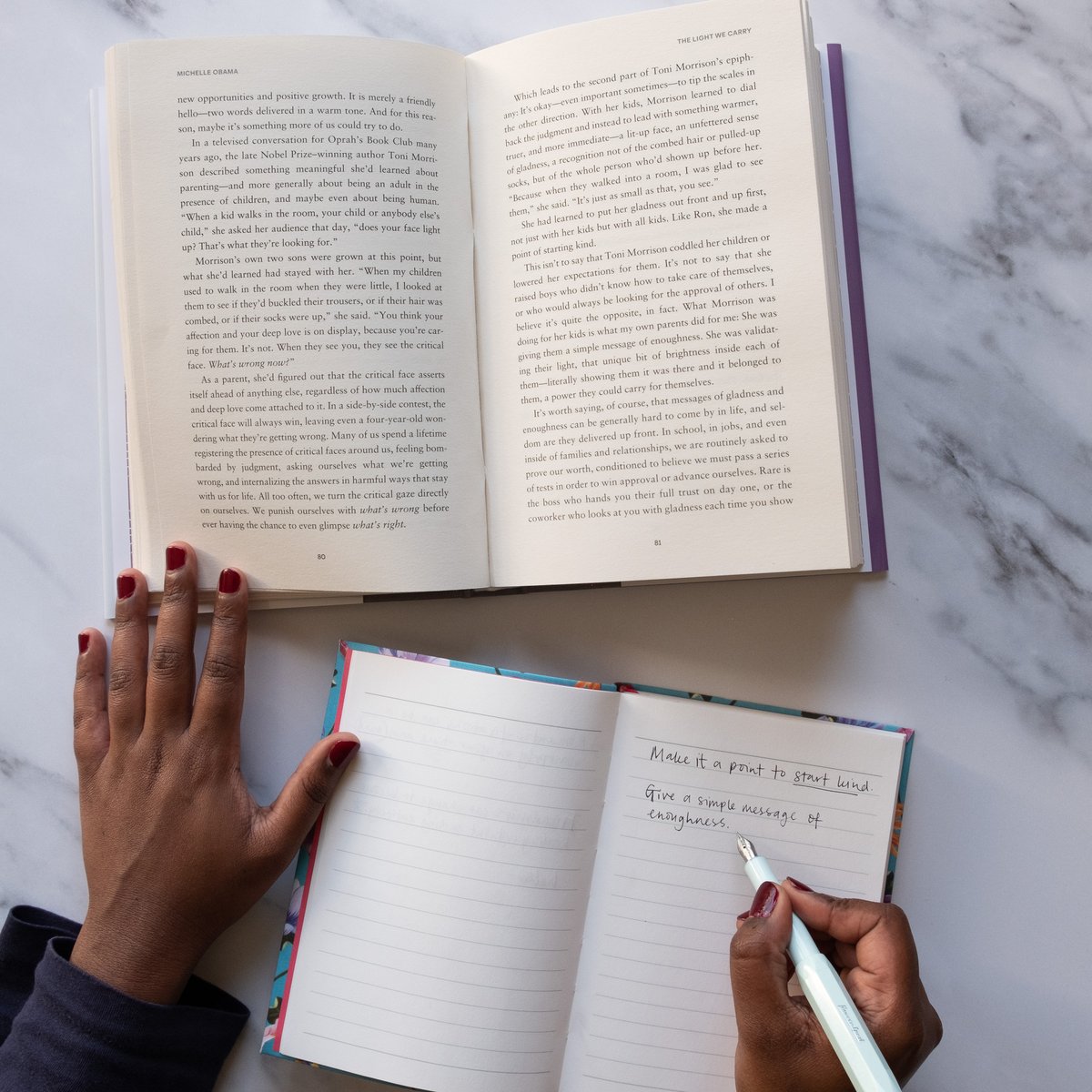 VikingBooksUK's tweet photo. ‘The former first lady writes with her unmatchable ease and honesty about how to embrace your differences and stand out.  Indispensable advice for us all’
Edward Enninful
 
Happy publication day to The Light We Carry by @MichelleObama!
 
#TheLightWeCarry https://t.co/tKGhcX38ES