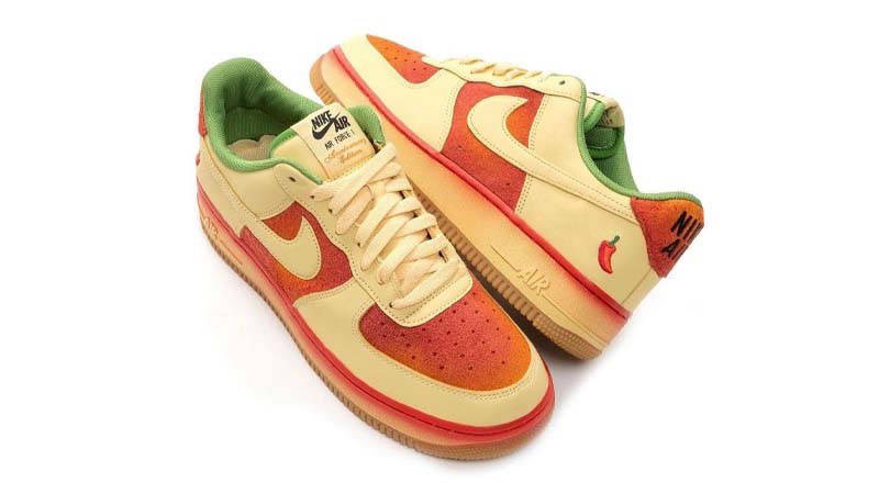 NoxFeet's tweet photo. Nike Air Force 1 Low Chilli Pepper 🌶️ 

Retail Price: £125
Release Date: 21/11 8am

The Nike Air Force 1 is getting a spicy makeover that will have your taste buds tingling. Say hello to the Nike Air Force 1 Low Chilli Pepper. 
#nike #Af1 #chilli https://t.co/Oi9BRWeY61