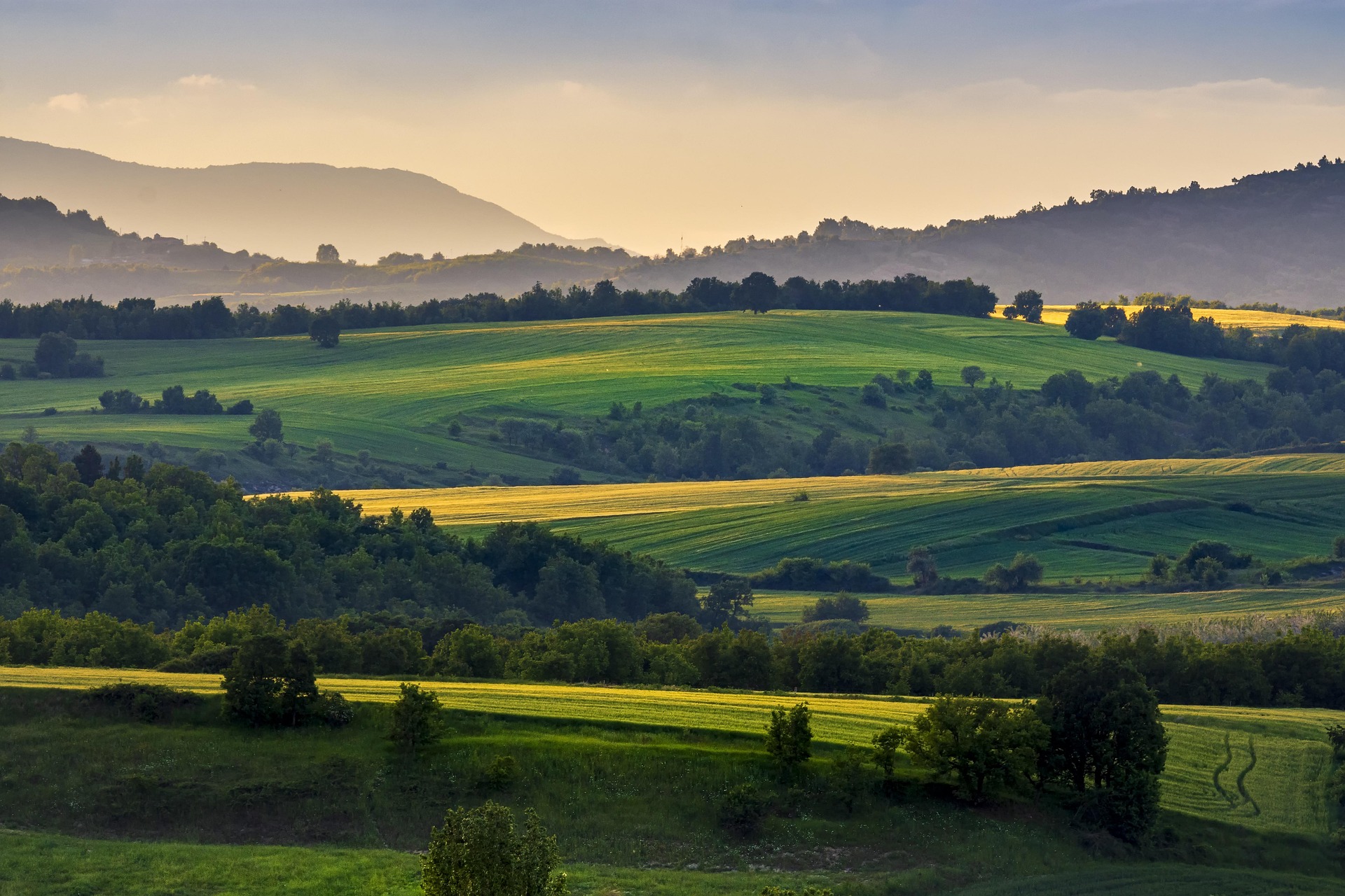 Пейзаж,холмы,Церковь Моравия