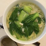 身体がぽかぽか温まる。クタクタで帰宅した時、小腹が空いた時「優しくお腹を満たしてくれる汁そば」