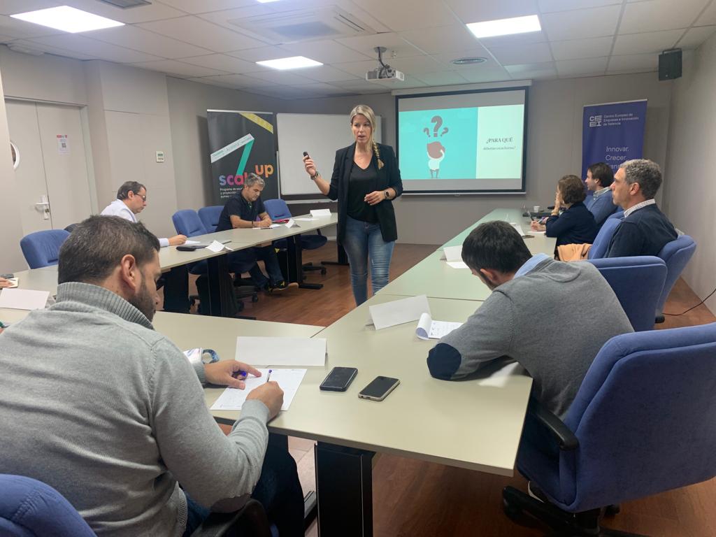 ceeivalencia's tweet photo. 🗣 Hoy nuestros #scaleuppers han disfrutado de la sesión de @maribelvilaplan sobre comunicación de impacto y técnicas para hablar en público. 

🥰¡Ha sido un placer escucharla en #scaleupvlc!

#enncanhelp https://t.co/aAGGP2grAb