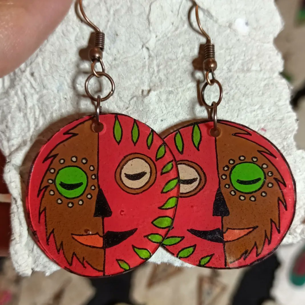 burcusobayapan's tweet photo. #küpe #earrings #takı #takıtasarım #designers #design #tasarım #tasarımcı #handcraft #illüstrasyon #çizim #çizer #paintings #drawing #bijuteri #biju #aksesuar #accesories #jewellerydesign #unic #fantastik #dreams #orjinal #alışveriş #artist #handmadeartist https://t.co/4NjW4eb0J8