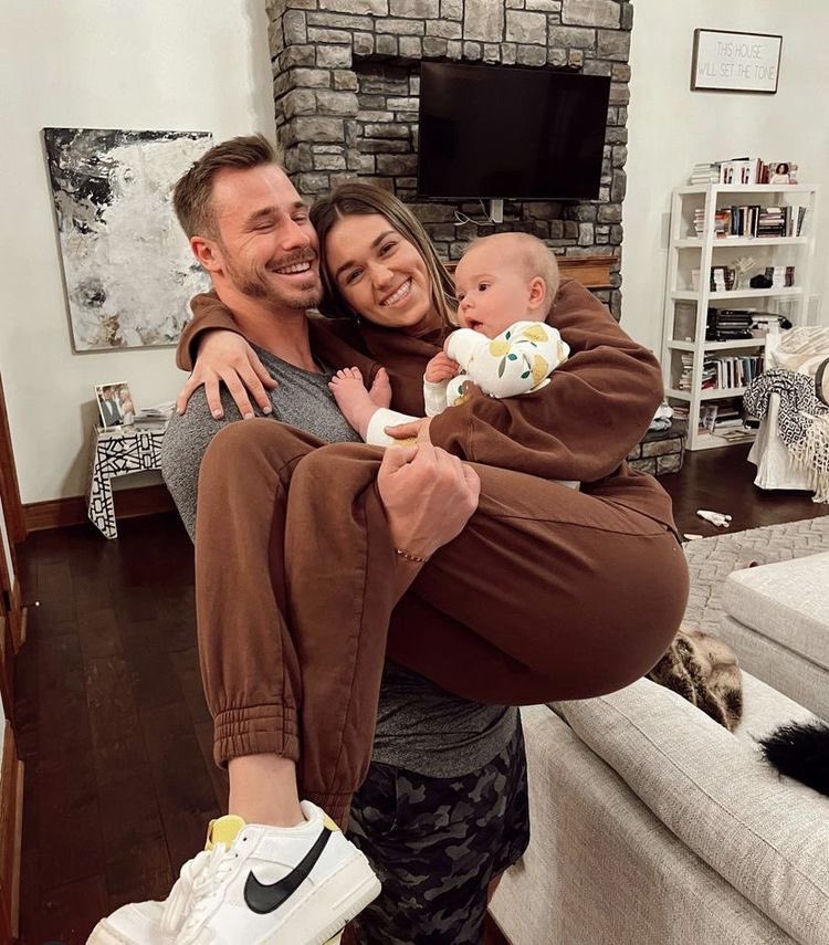 Lovely (@ioveilyy) on Twitter photo 